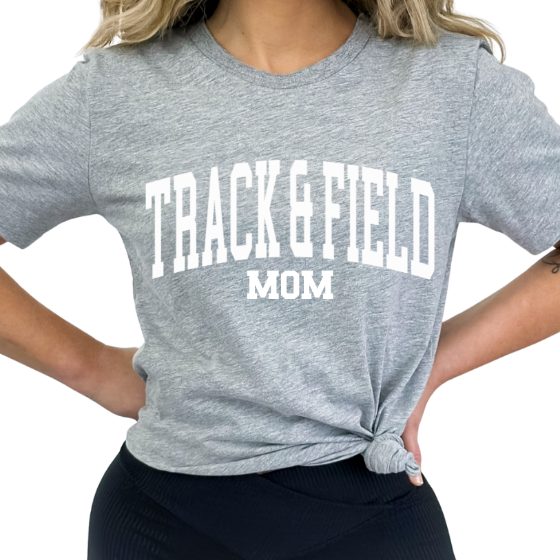 Track & Field Mom Varsity Font Tee-shirt